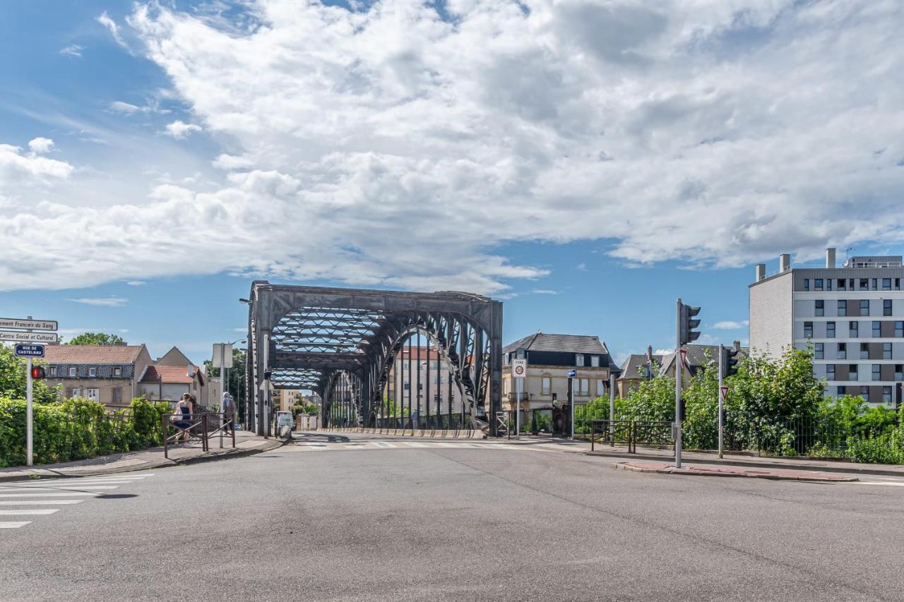 Metz Mon Amour Buitenkant foto